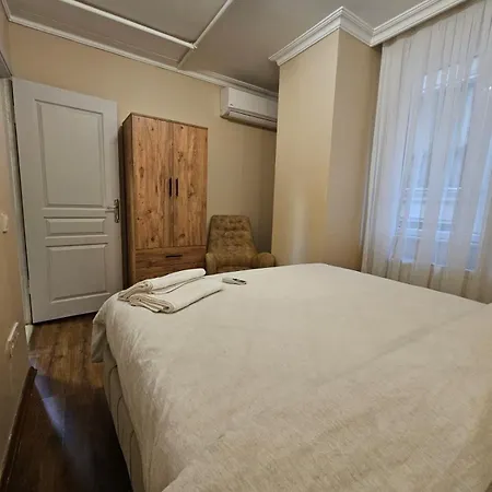 In Sisli Area Madua 7 דירה